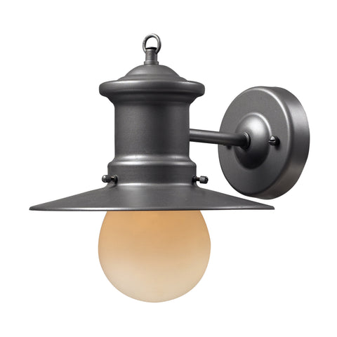 1- Light Outdoor Sconce In Graphite